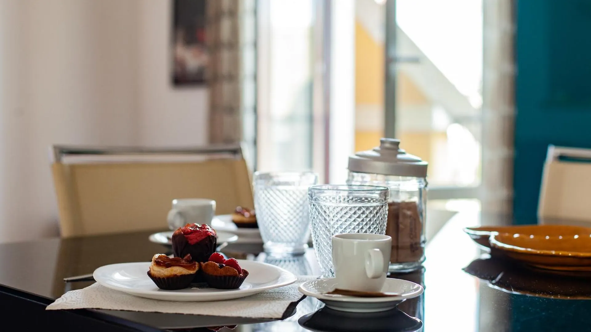 アパート Experience Milan From A Penthouse 5 Minutes From The Duomoアパートメント